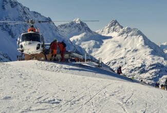 Hubschrauberrettung bei Skiunfall